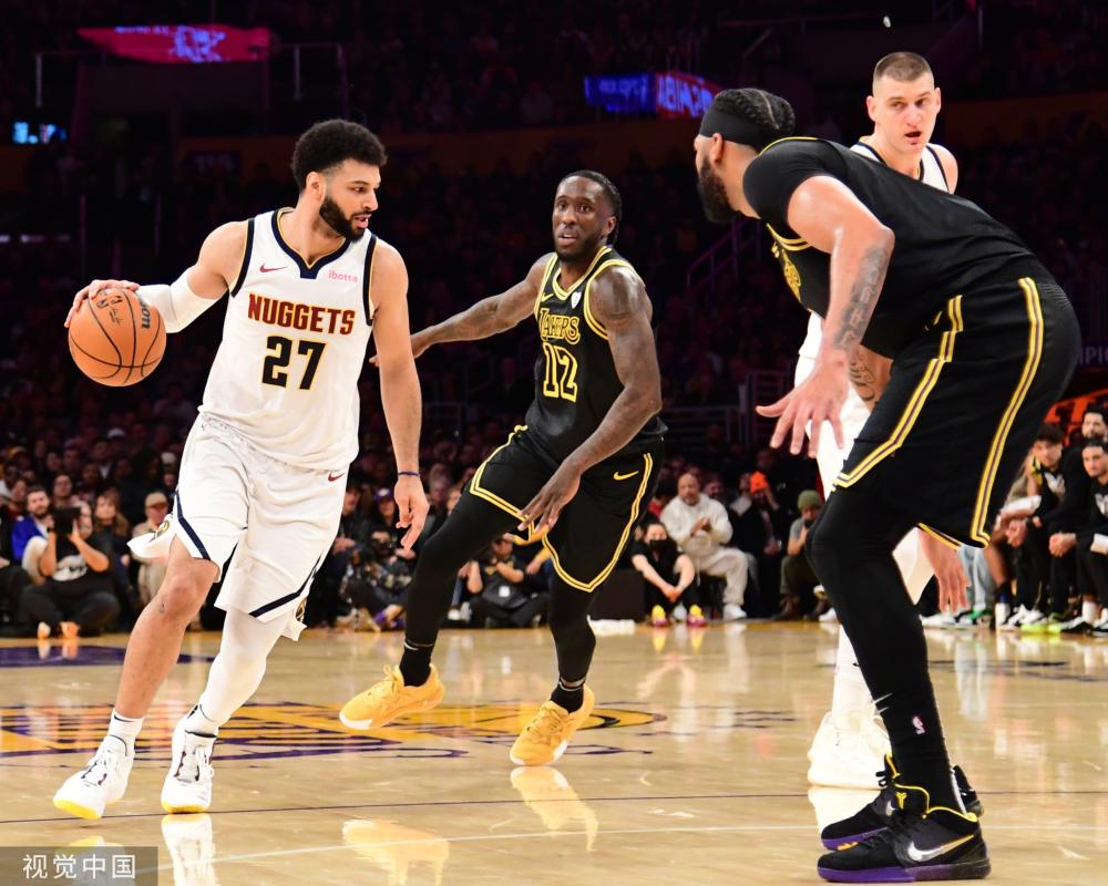 层将目光投 层将目光投