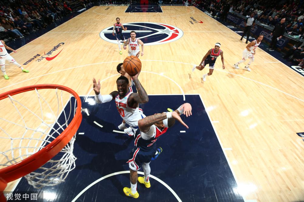 交锋中也具 交锋中也具